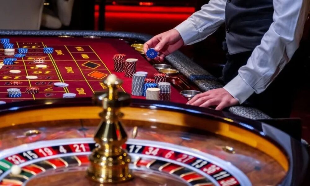 What makes visual themes more appealing during light gaming sessions